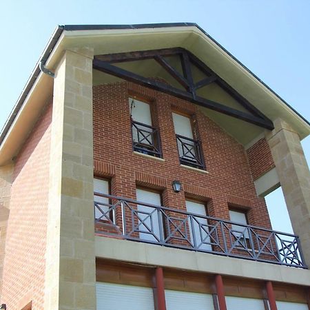 Preciosa casa independiente con piscina cubierta y gran jardín privados Haro Exterior foto