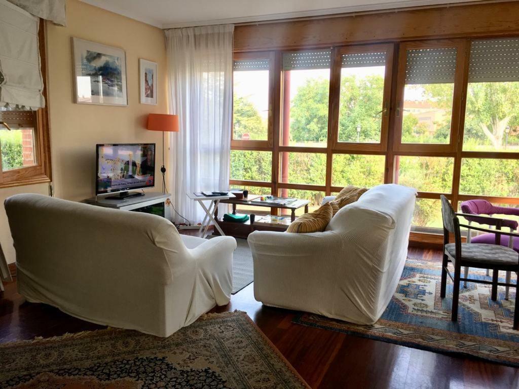 Preciosa casa independiente con piscina cubierta y gran jardín privados Haro Exterior foto